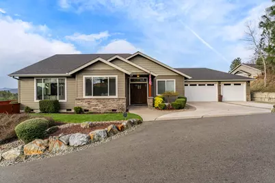 2351 Robertson Crest, Grants Pass, OR 97527 - Photo 1