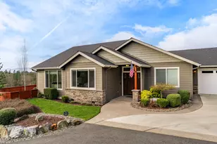 2351 Robertson Crest, Grants Pass, OR 97527 - Photo 33