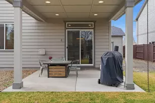 63264 NW Rossby St, Bend, OR 97703 - Photo 21