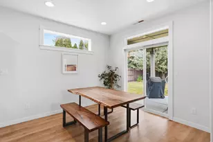 63264 NW Rossby St, Bend, OR 97703 - Photo 9