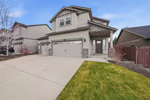 63264 NW Rossby St, Bend, OR 97703 - Photo 1