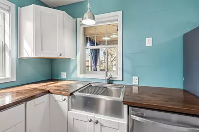 1008 Mount Pitt Avenue, Medford, OR 97501 - Photo 9