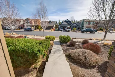 61115 Ambassador Drive, Bend, OR 97702 - Photo 3