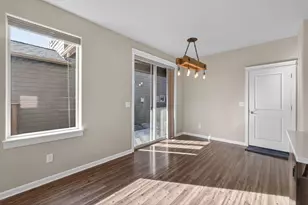 61115 Ambassador Dr, Bend, OR 97702 - Photo 9