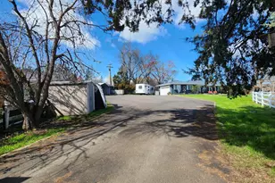 120 Hammel Rd, Eagle Point, OR 97524 - Photo 41