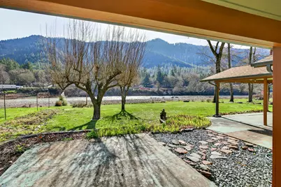 423 Fielder Lane, Rogue River, OR 97537 - Photo 5