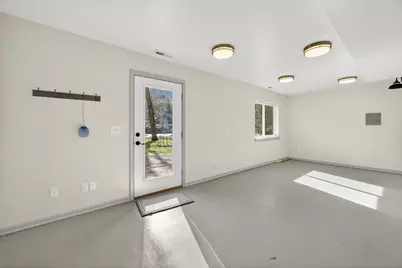 423 Fielder Lane, Grants Pass, OR 97526 - Photo 57