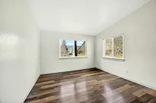 423 Fielder Ln, Grants Pass, OR 97526 - Photo 41