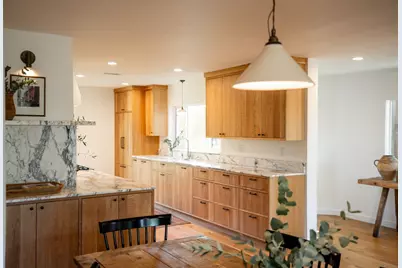 104 NW Congress Street, Bend, OR 97703 - Photo 7