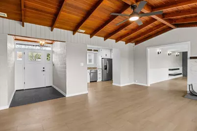 140 N 8th Street, Central Point, OR 97502 - Photo 9