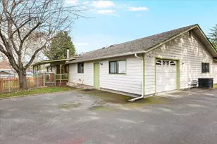 1422 Wineteer Ln, Grants Pass, OR 97527 - Photo 7