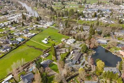 1422 Wineteer Lane, Grants Pass, OR 97527 - Photo 43