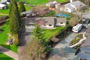 1422 Wineteer Ln, Grants Pass, OR 97527 - Photo 45