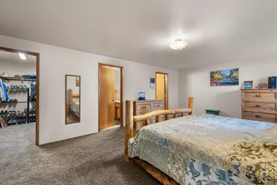 1422 Wineteer Lane, Grants Pass, OR 97527 - Photo 23