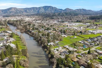 1422 Wineteer Lane, Grants Pass, OR 97527 - Photo 49