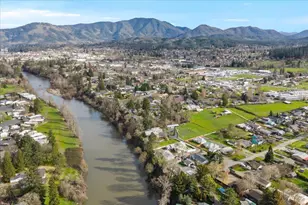 1422 Wineteer Ln, Grants Pass, OR 97527 - Photo 49