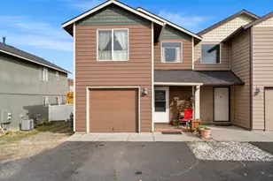 2228 SW 23rd St, Redmond, OR 97756 - Photo 1