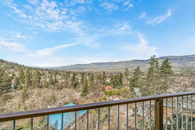 211 Glenview Drive, Ashland, OR 97520 - Photo 1