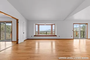 211 Glenview Dr, Ashland, OR 97520 - Photo 13