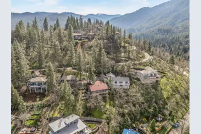 211 Glenview Drive, Ashland, OR 97520 - Photo 67