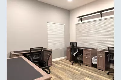 101 E Park Street, Grants Pass, OR 97527 - Photo 9