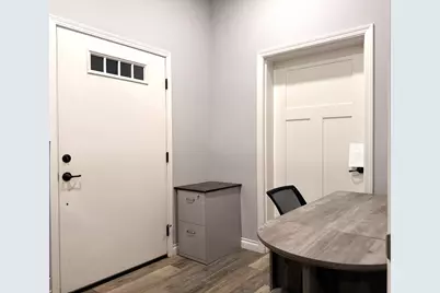 101 E Park Street, Grants Pass, OR 97527 - Photo 11