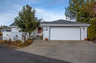 2552 NE Iris Way, Bend, OR 97701 - Photo 3