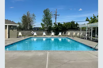 2552 NE Iris Way, Bend, OR 97701 - Photo 35