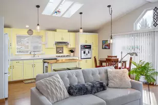 2552 NE Iris Way, Bend, OR 97701 - Photo 13