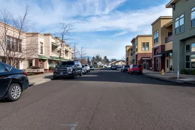 479 Russell Street #202, Ashland, OR 97520 - Photo 23