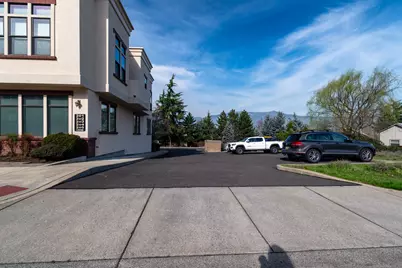 479 Russell Street #202, Ashland, OR 97520 - Photo 27