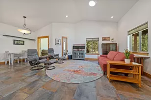 16844 Brenda Dr, Bend, OR 97707 - Photo 11