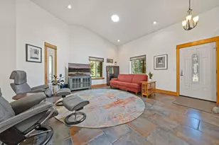 16844 Brenda Dr, Bend, OR 97707 - Photo 13