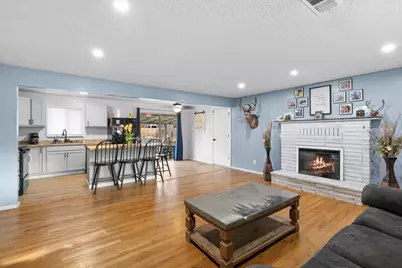 209 Corcoran Lane, Central Point, OR 97502 - Photo 5