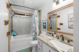 209 Corcoran Ln, Central Point, OR 97502 - Photo 19