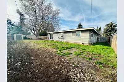 6276 Bryant Avenue, Klamath Falls, OR 97603 - Photo 11