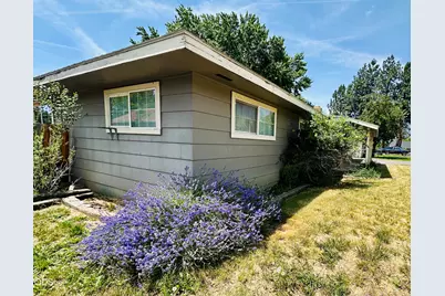 6276 Bryant Avenue, Klamath Falls, OR 97603 - Photo 5