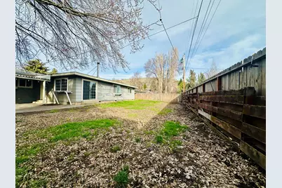 6276 Bryant Avenue, Klamath Falls, OR 97603 - Photo 7