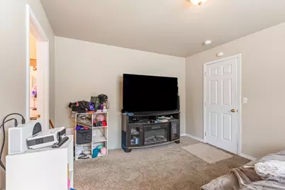 460 NW 21st Street, Redmond, OR 97756 - Photo 33