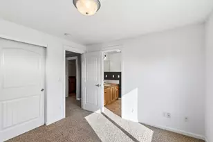 20739 NE Angora Ct, Bend, OR 97701 - Photo 27