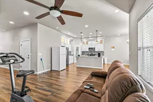 1189 Lindsey Ct., Central Point, OR 97502 - Photo 7