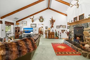 122 Carlos Ave, Rogue River, OR 97537 - Photo 5