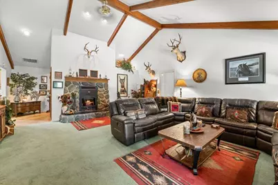 122 Carlos Avenue, Rogue River, OR 97537 - Photo 9