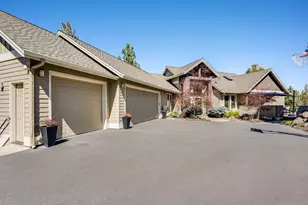3345 NW Panorama Dr, Bend, OR 97703 - Photo 49