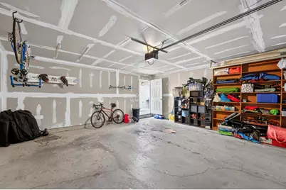 1050 NE Butler Market Road #APT 36, Bend, OR 97701 - Photo 45