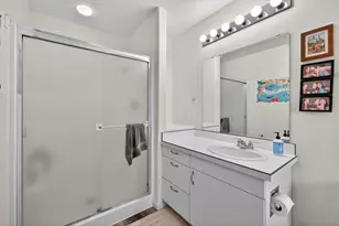 1050 NE Butler Market Rd, Bend, OR 97701 - Photo 23