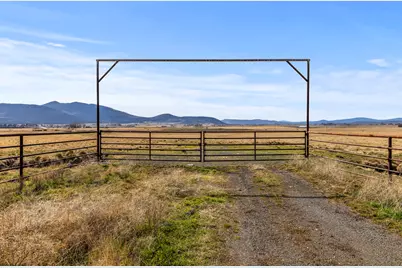 Highway 140 E #596643, Klamath Falls, OR 97603 - Photo 5