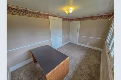 953 NE 9th Street, Grants Pass, OR 97526 - Photo 21