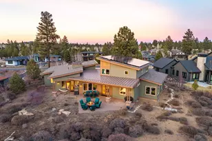 61649 Hosmer Lake Dr, Bend, OR 97702 - Photo 3