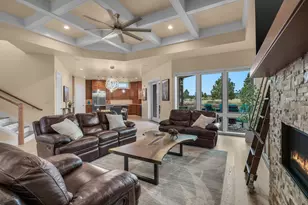 61649 Hosmer Lake Dr, Bend, OR 97702 - Photo 3